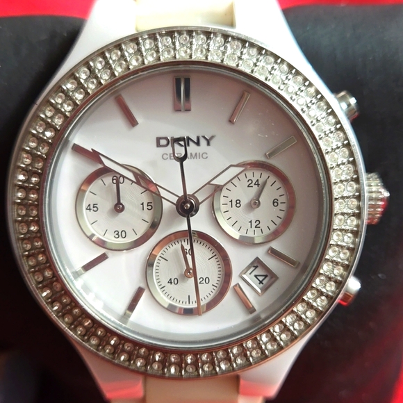 DKNY Watch ⌚️ - Picture 8 of 10